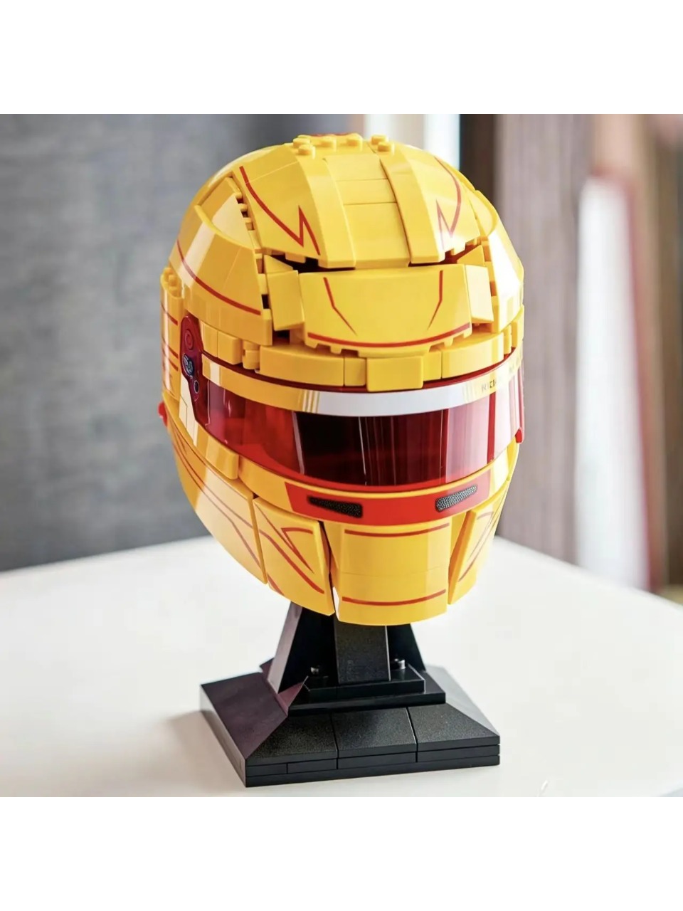 The new must-have driver helme - đánh giá và giá Event Party